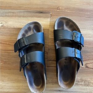 Black Birkenstock Arizona Sandals size 39